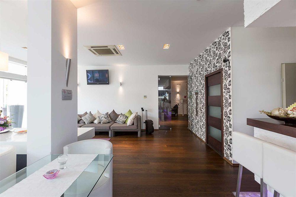 Medi Garden Hotel&Residence Alba Adriatica Exterior photo