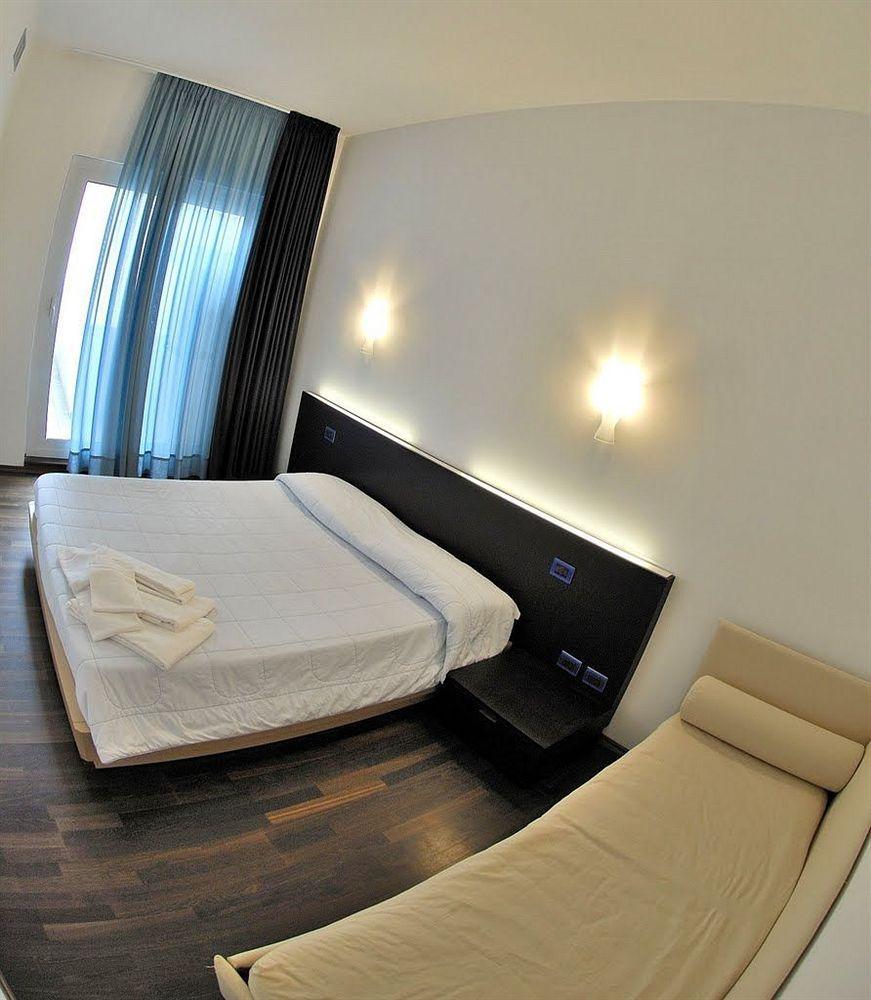 Medi Garden Hotel&Residence Alba Adriatica Exterior photo