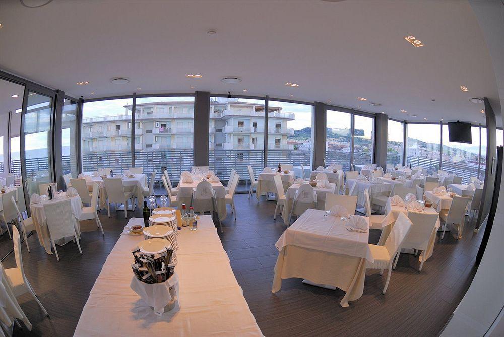 Medi Garden Hotel&Residence Alba Adriatica Exterior photo